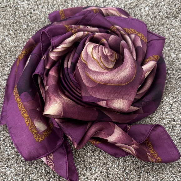 Accessories - Luxurious Purple Floral Silk-Feel Scarf